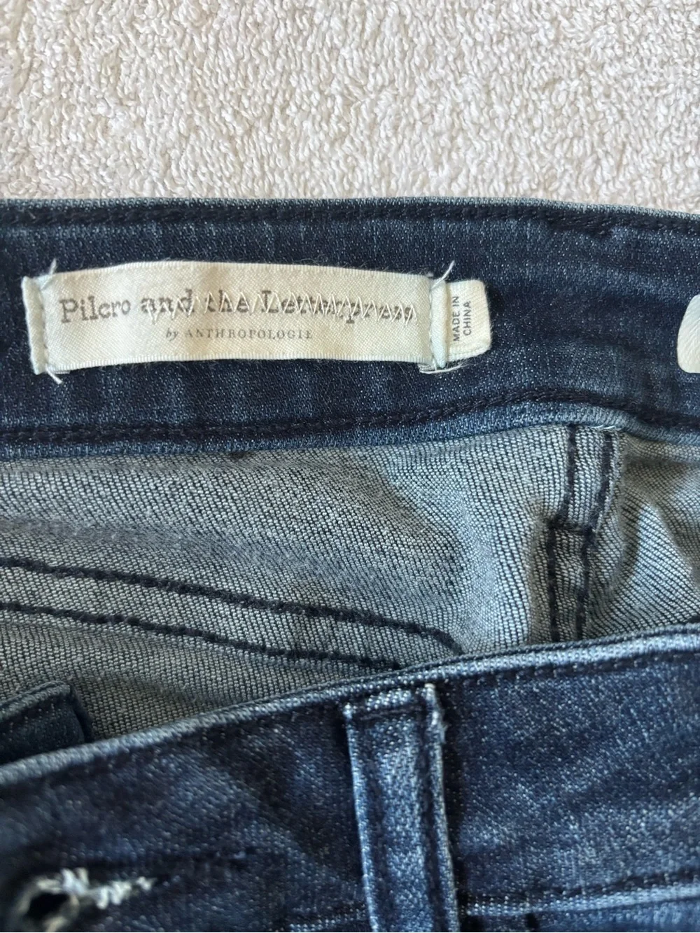 Anthropologie women’s Bermuda high rise Slim Shorts